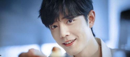 肖战吃瓜吃饭视频大全,趣味生活曝光