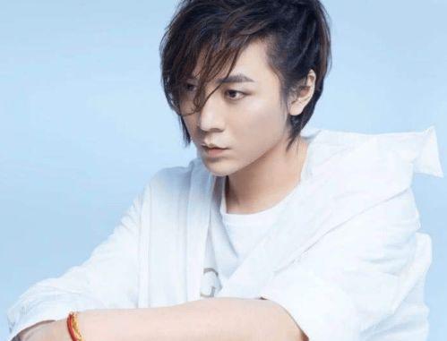 吃瓜张大仙直播视频,揭秘吃瓜界的欢乐盛宴